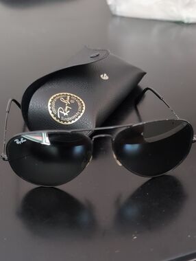 Ray-Ban Black Metal Aviator Sunglasses